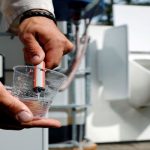 Bỉ đã phát minh máy biến nước tiểu thành nước làm bia Bỉ đã phát minh máy biến nước tiểu thành nước làm bia