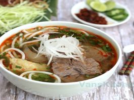 Muốn bán bún bò Huế thì phải đến Huế xin phép?